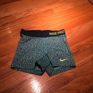 blue patterned nike pro spandex